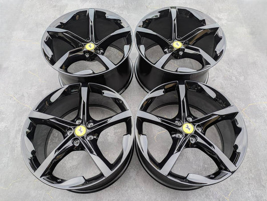 フェラーリ SF90 ストラダーレ 鍛造 純正 20インチ 9.5J +43.3 / 11.5J +35.9 PCD114.3 グロスブラック 4本