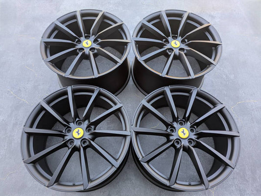 フェラーリ F12 ベルリネッタ GENUINE OZ製 鍛造 純正OP 20インチ 9.5J +48.4 / 11.5J +71.6 PCD114.3 サテンブラック 4本