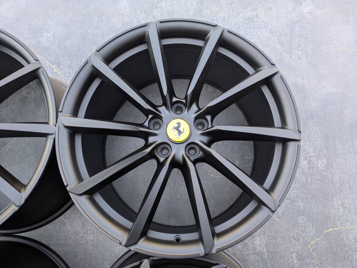 フェラーリ F12 ベルリネッタ GENUINE OZ製 鍛造 純正OP 20インチ 9.5J +48.4 / 11.5J +71.6 PCD114.3 サテンブラック 4本