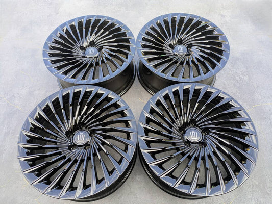 トヨタ クラウン セダン 純正 20インチ 8.5J +30 PCD120 グロスブラック 4本