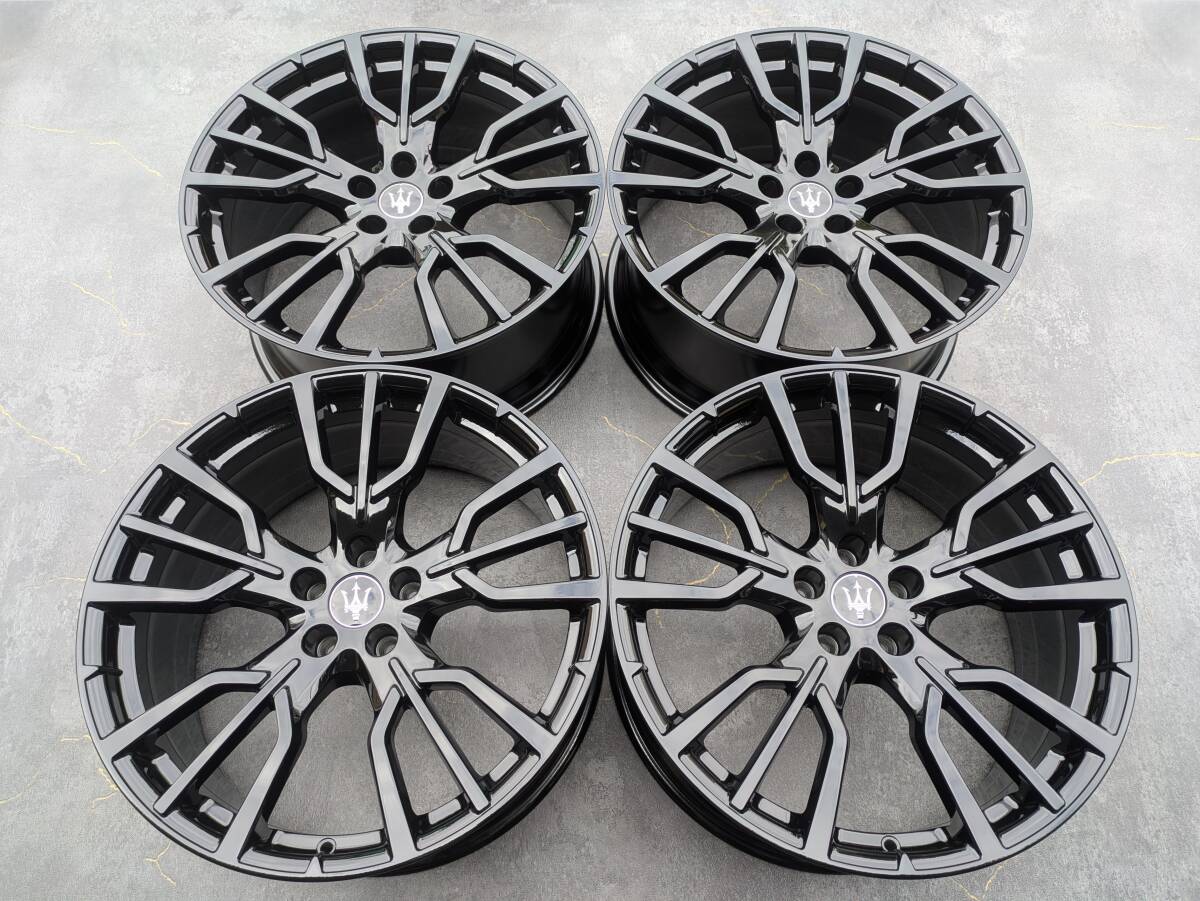 マセラティ Grecale グレカーレ 鍛造 純正 20インチ 9J +29 PCD110 グロスブラック 4本
