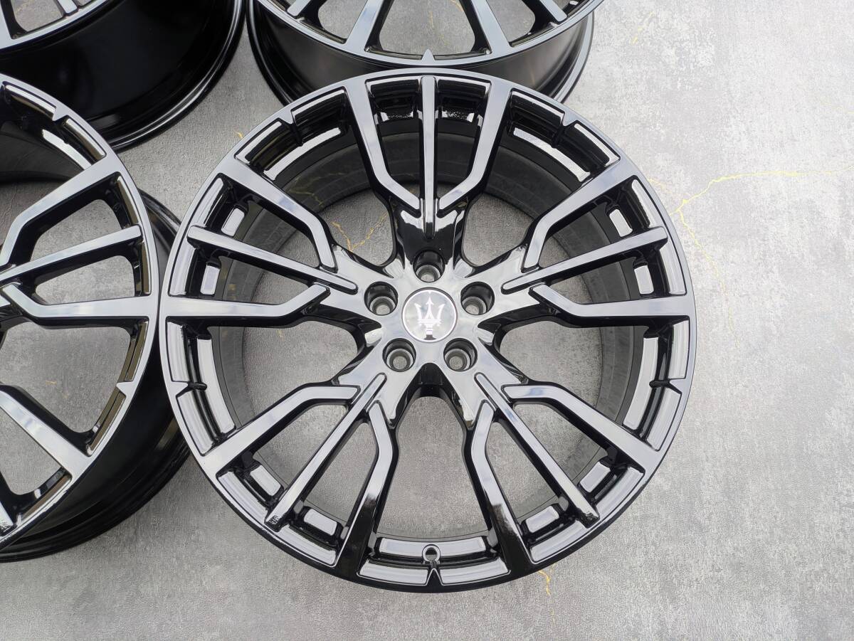 マセラティ Grecale グレカーレ 鍛造 純正 20インチ 9J +29 PCD110 グロスブラック 4本