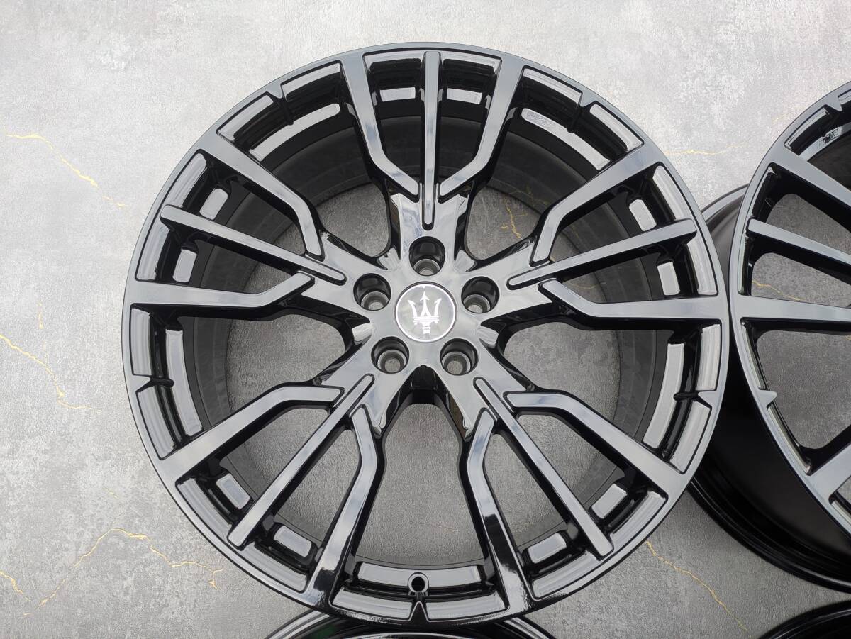 マセラティ Grecale グレカーレ 鍛造 純正 20インチ 9J +29 PCD110 グロスブラック 4本