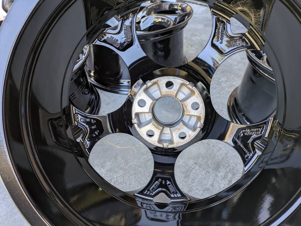 アルファロメオ ジュリア ヴェローチェ 純正 19インチ 8J +33 / 9J +34 PCD110 グロスブラック 4本