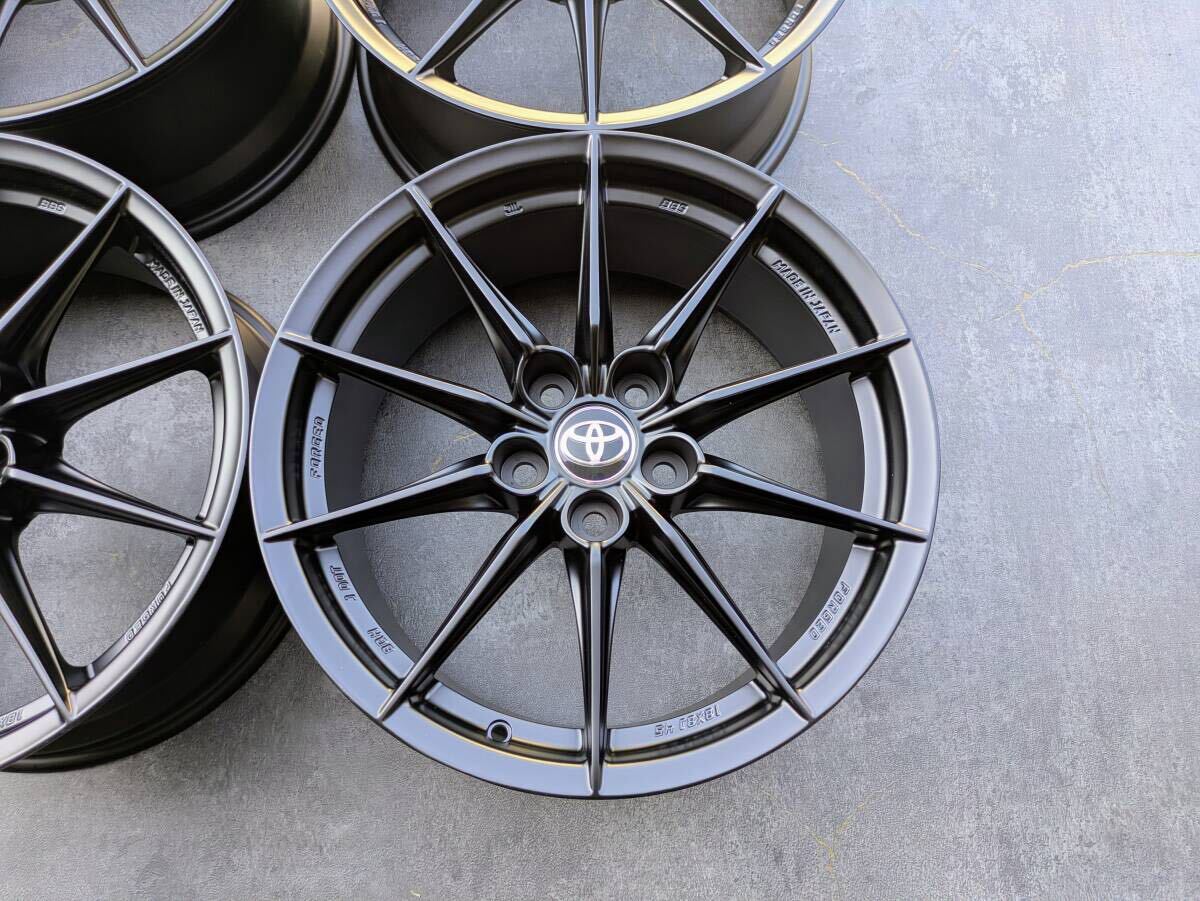 トヨタ GR ヤリス RZ ハイパフォーマンス BBS製 鍛造 純正 18インチ 8J +45 PCD114.3 サテンブラック 4本